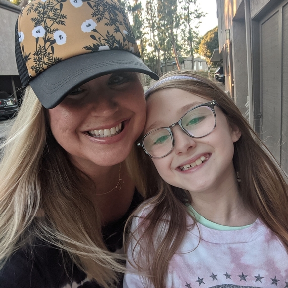 Meet your Posher, September - Picture 5 of 5